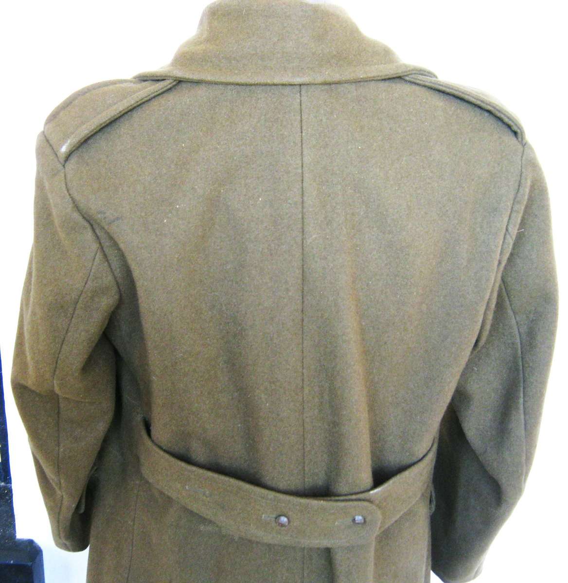OLD S.A. ARMY GREATCOAT/GROOTJAS SIZE XL IN VERY GOOD CONDITION SEE DIMENSIONS BELOW