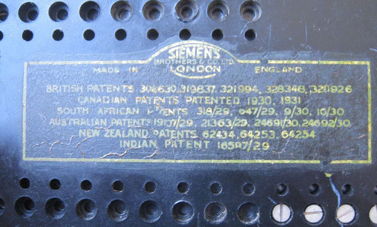 VINTAGE SIEMENS INTERNAL PUSH BUTTON EXTENSION SET TELEPHONE IN VERY GOOD CONDITION
