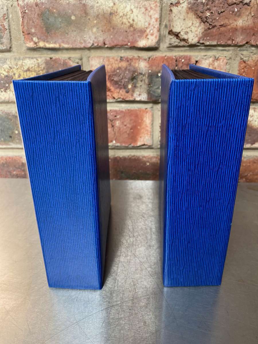 2 x Hagee photo album for photos size 13cm x 18cm, each album for 100 photos ( 2 albums second hand)