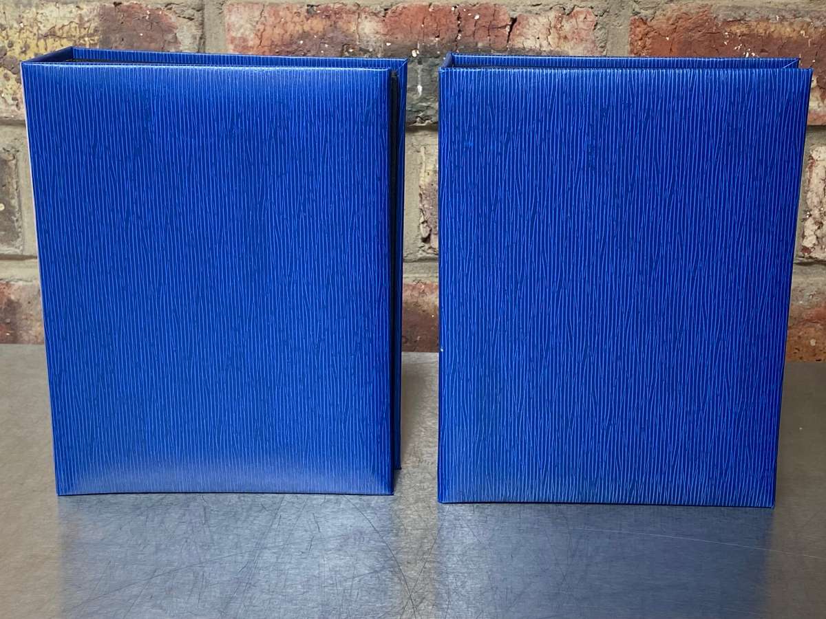 2 x Hagee photo album for photos size 13cm x 18cm, each album for 100 photos ( 2 albums second hand)