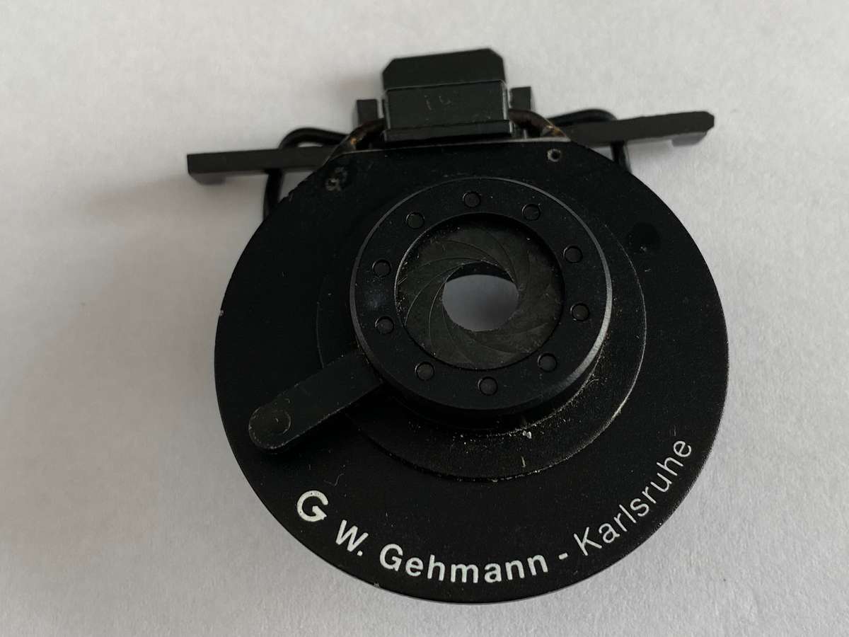 Gehmann Karlsruhe Irisblende for glasses ,second hand, in good condition