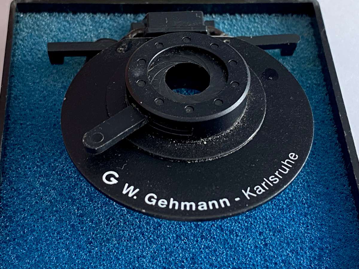 Gehmann Karlsruhe Irisblende for glasses ,second hand, in good condition