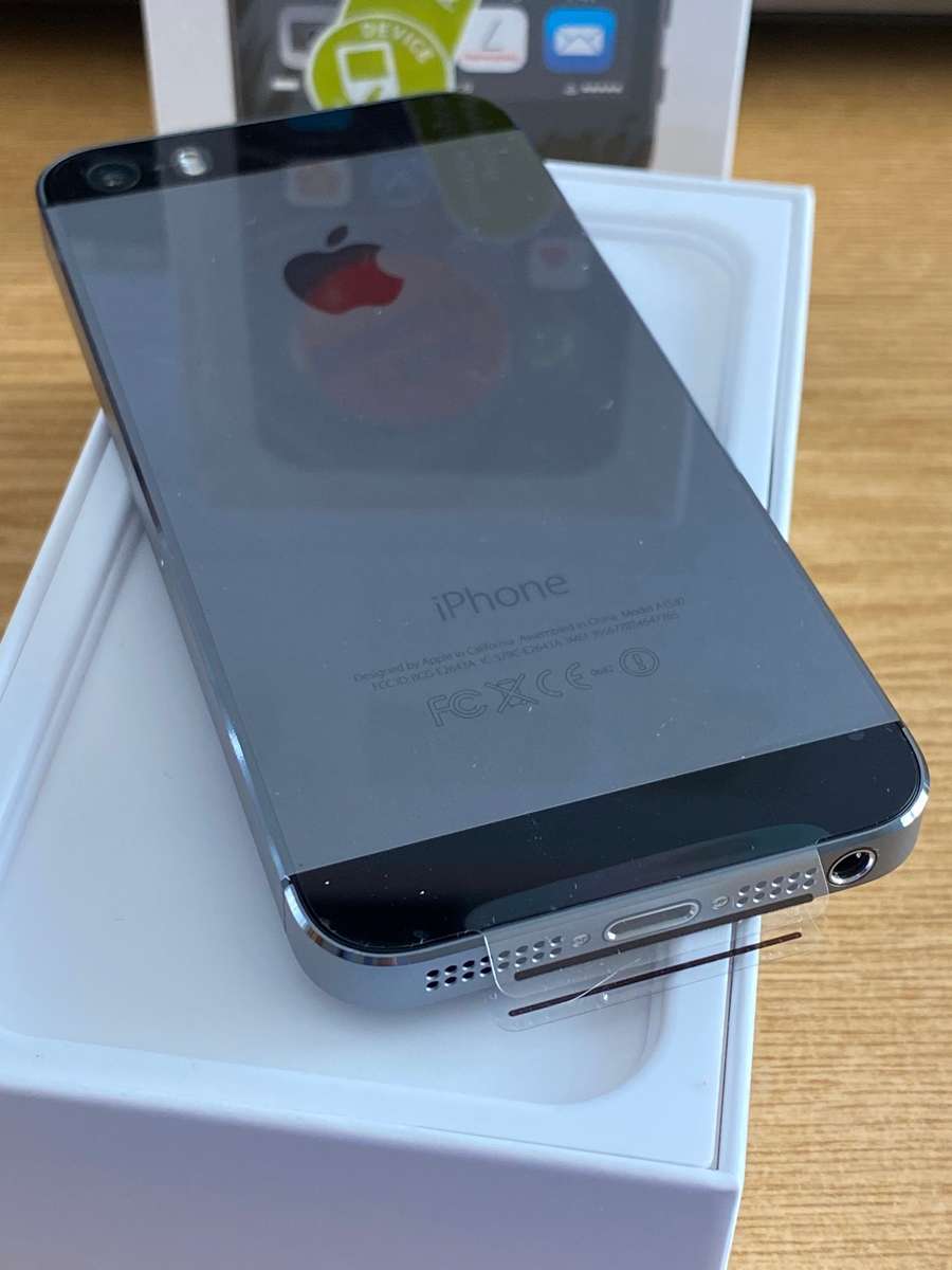 iPhone 5s 16GB Mobile Phone, Brand New in Original Box, Never Used