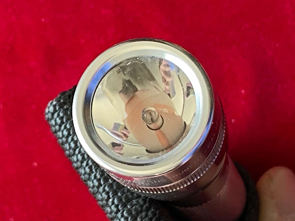 Mini Maglite AA , Aluminium, silver, Mag USA, Set (torch + belt-holder), torch in mint condition