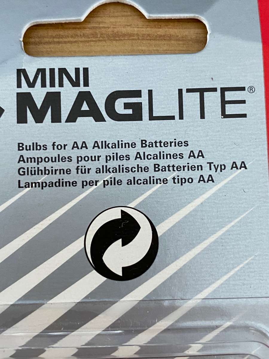 Mini Maglite Bulbs for 2-cell AA torch ,original spare bulb, package is still sealed