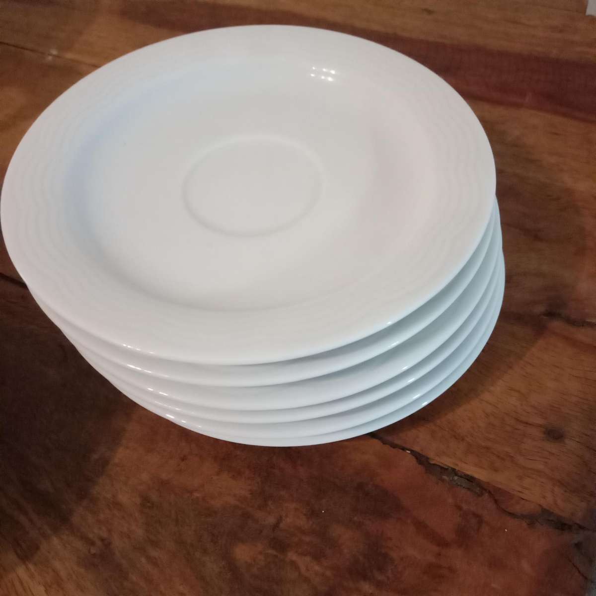 ARZBERG PORCELAIN CERAMICS