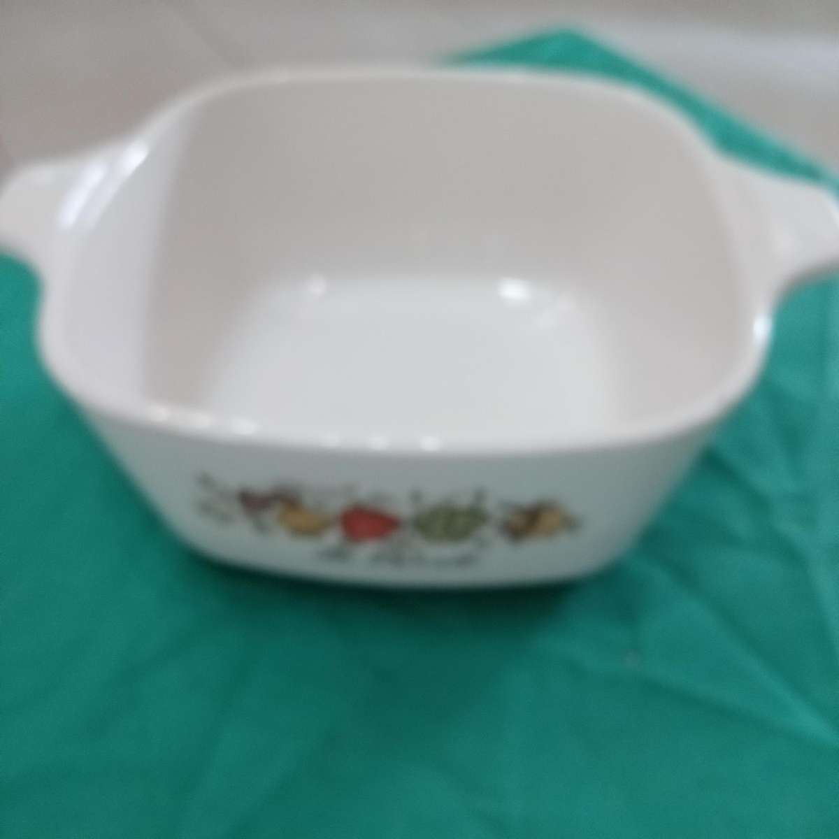 CORNINGWARE AND PYREX WARE