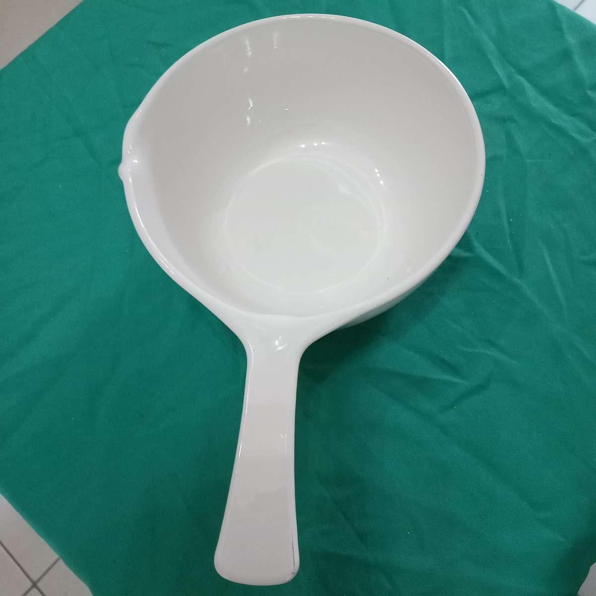 CORNINGWARE AND PYREX WARE