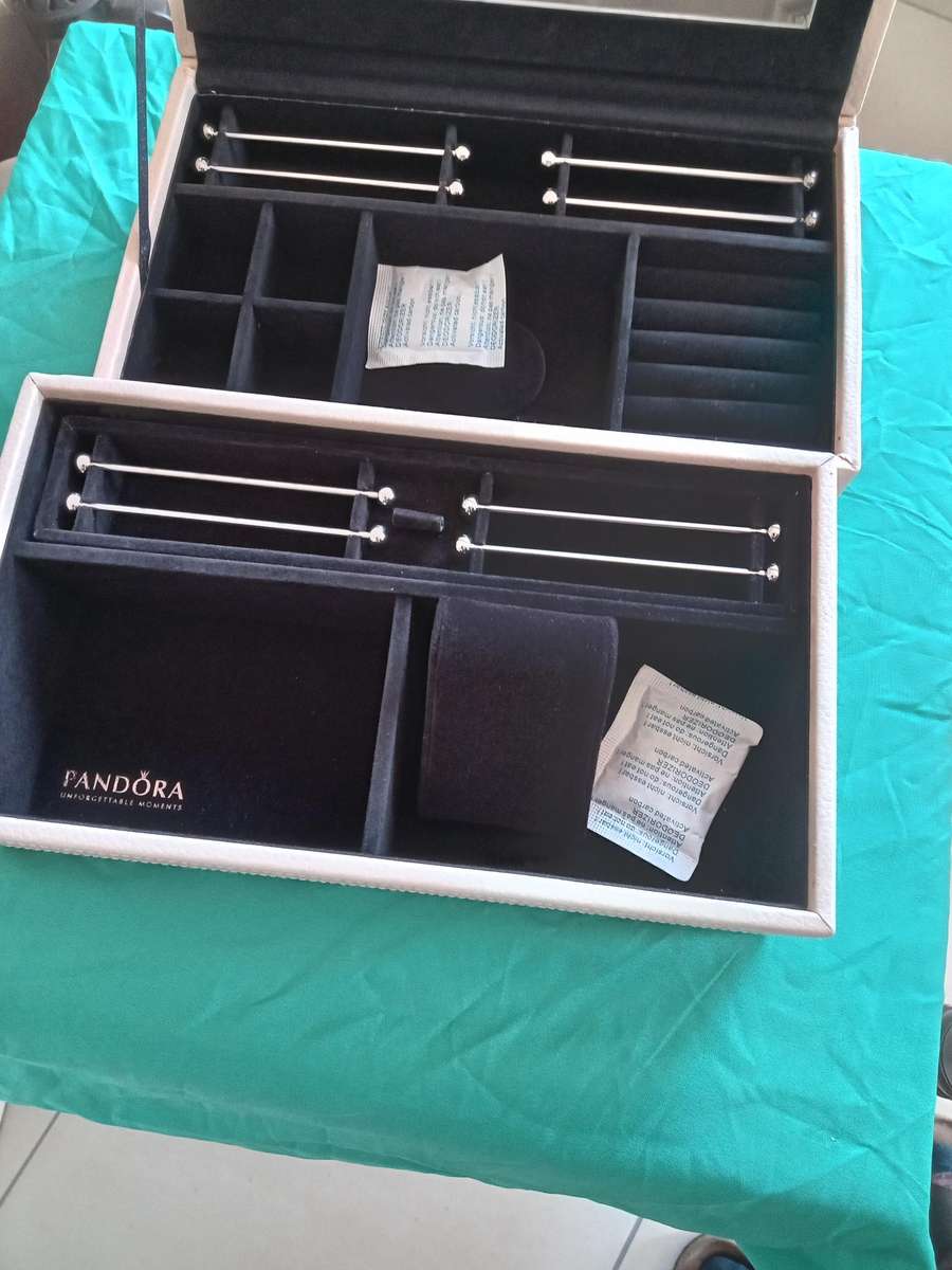 PANDORA JEWELRY BOX