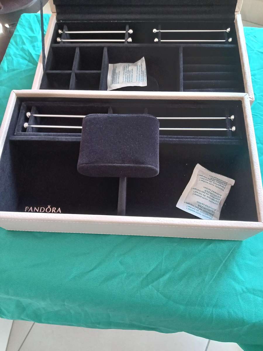 PANDORA JEWELRY BOX