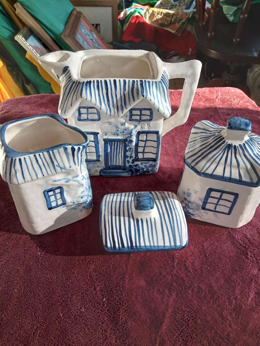 VINTAGE COFFEE SET