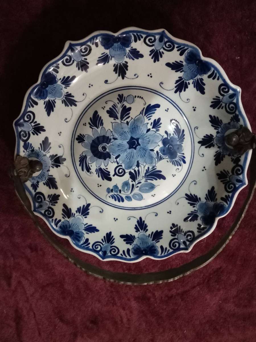 VINTAGE SWEET DISH