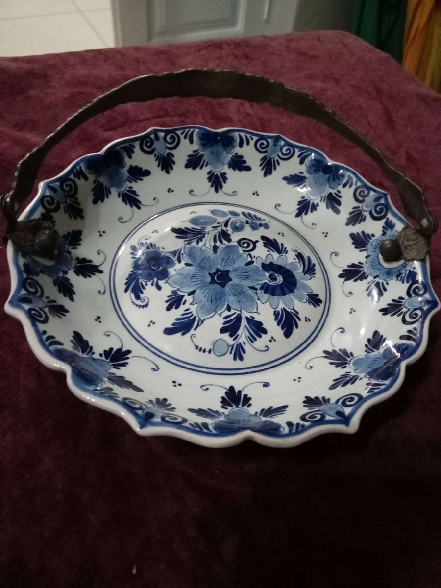 VINTAGE SWEET DISH