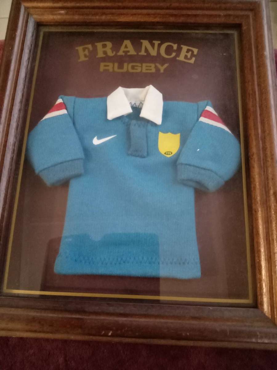 VINTAGE FRAMED RUGBY SHIRTS