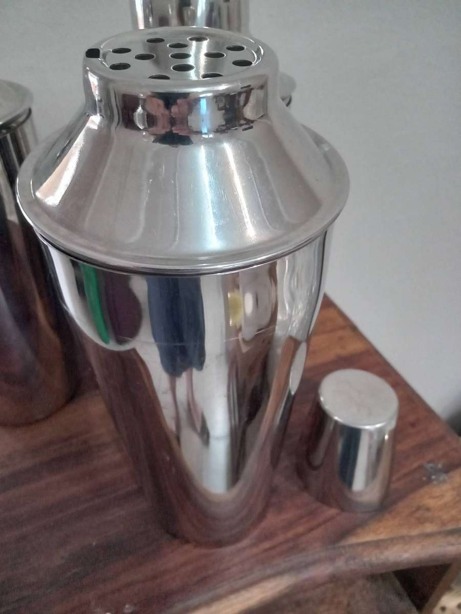 BUNDLE OF 3 COCKTAIL SHAKERS