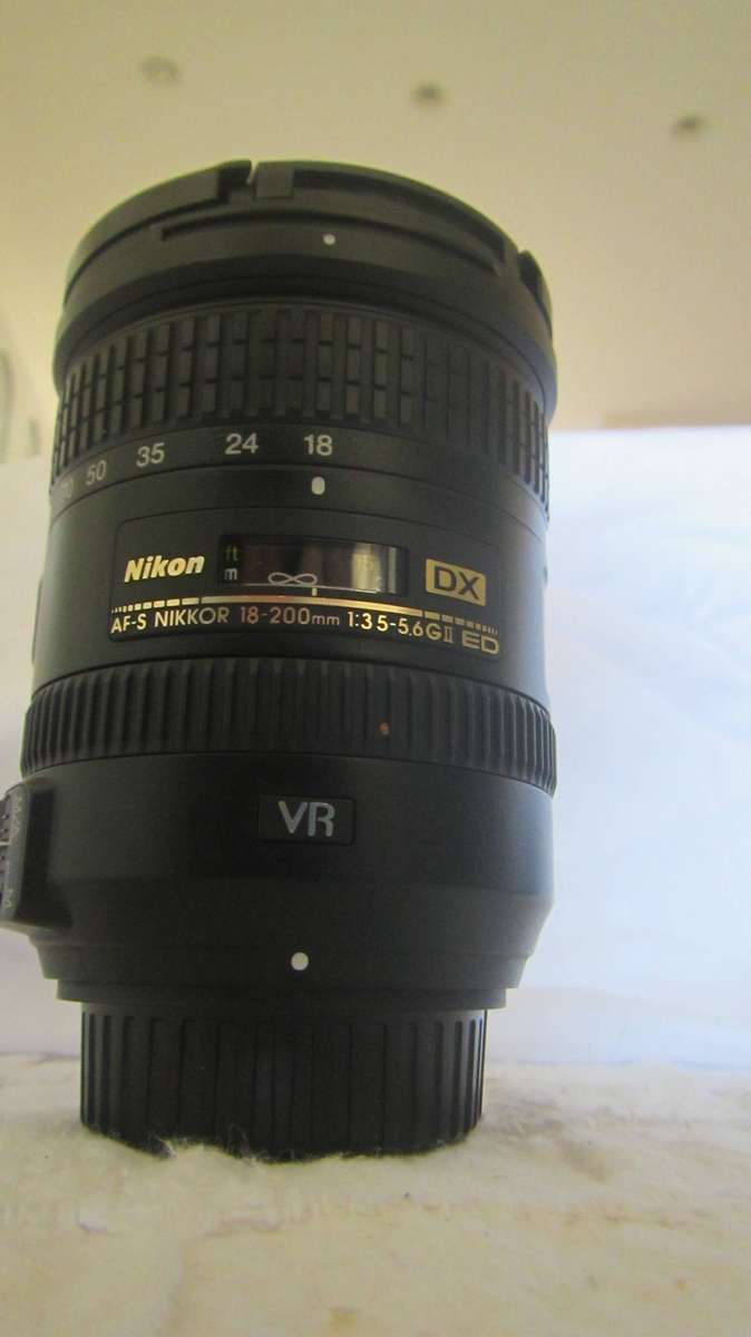 Nikon AF-S DX NIKKOR 18200mm f/3.55.6G ED VR