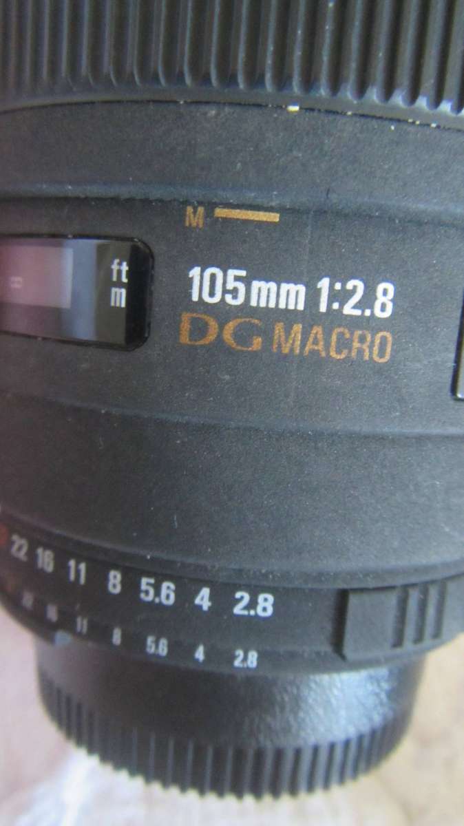 Sigma 105mm macro for nikon F mount