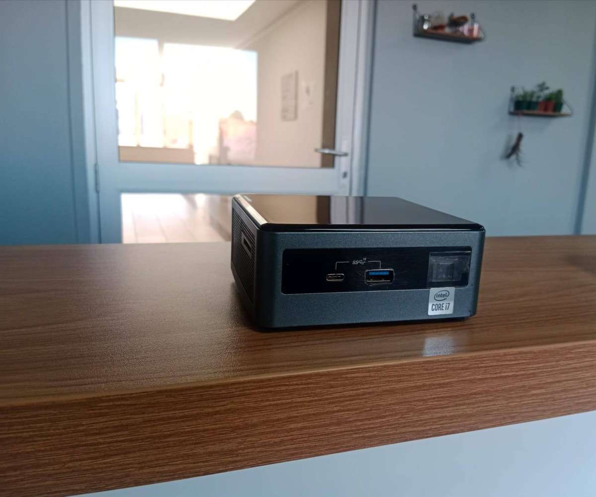 Intel NUC 10 i7-10710U | 16GB | 128GB SSD | Windows 11 Pro