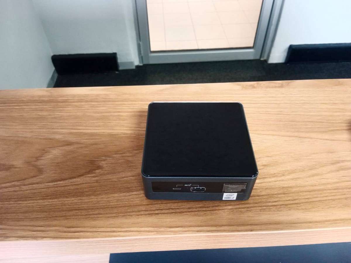 Intel NUC 10 i7-10710U | 16GB | 128GB SSD | Windows 11 Pro