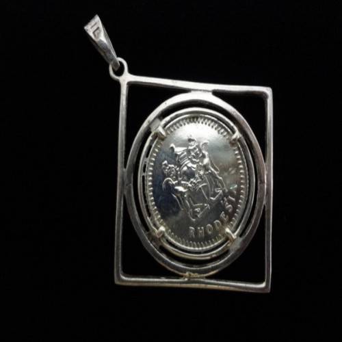 1975 Rhodesia 5c in Sterling Silver Pendant as per photo