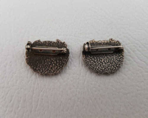 Pair of Lawn Bowls Badges No: 8 as per photo