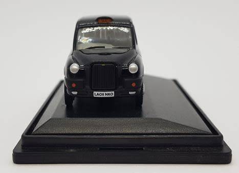 London Taxi Model Car made by Oxford Diecast scale 1:72 as per photo