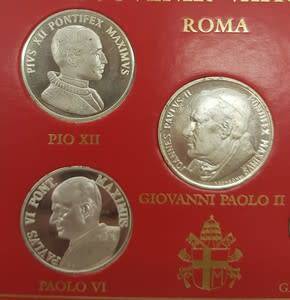 Souvenir Vaticano - Roma 2004 - 5 PC Coin Set in Plastic Folder - 5 POPES - as per photo