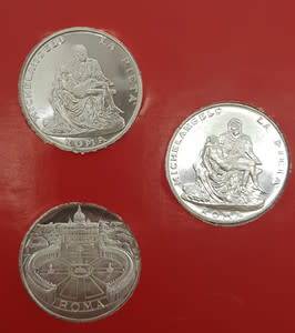 Souvenir Vaticano - Roma 2004 - 5 PC Coin Set in Plastic Folder - 5 POPES - as per photo