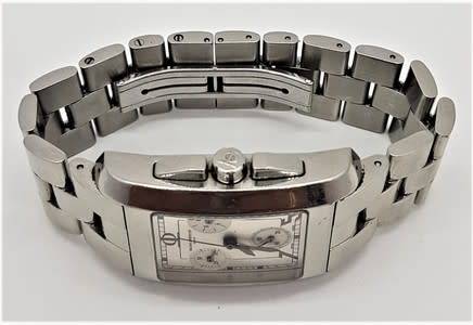 Baume and Mercier Geneve Swiss made Chronograph Men`s Watch as per photo