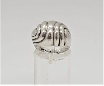 925 Sterling Silver Ring weight 7.9g size K as per photo