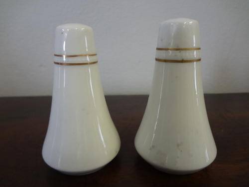 Salt & Pepper pots - @ CRAZY R1 start