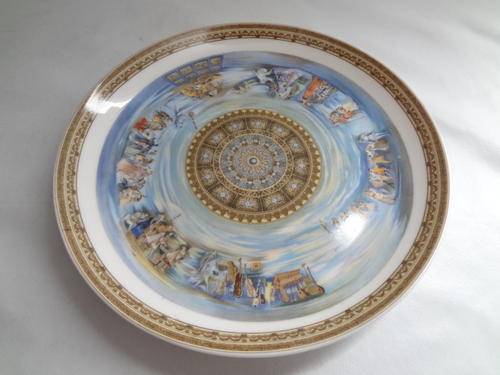 Lovely printed hanging side plate- Royal Hartford Bone China - as per photo