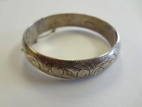 Vintage 925 Silver bangle - as per photo