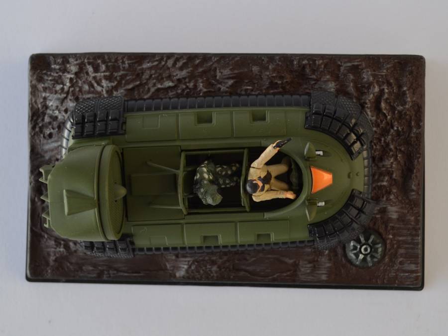 James Bond 007 Hovercraft - Die Another Day Model Car Scale 1:43 as per photo