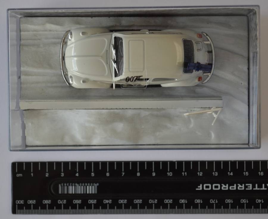 James Bond 007 Volkswagen Beetle - On Her Majesty`s Secret Service Model Car Scale 1:43 as per photo