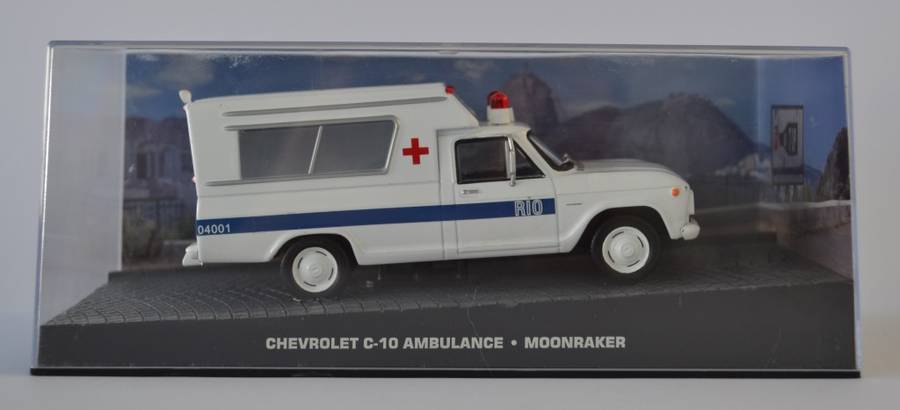 James Bond 007 Chevrolet Ambulance - Moonraker Model Car Scale 1:32 as per photo