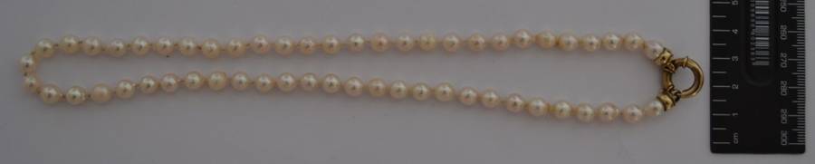 9k Gold Vintage String of Pearls 50cm weight 27g as per photo