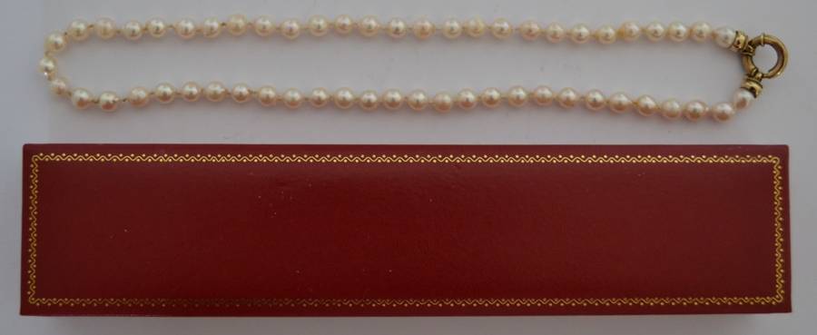 9k Gold Vintage String of Pearls 50cm weight 27g as per photo