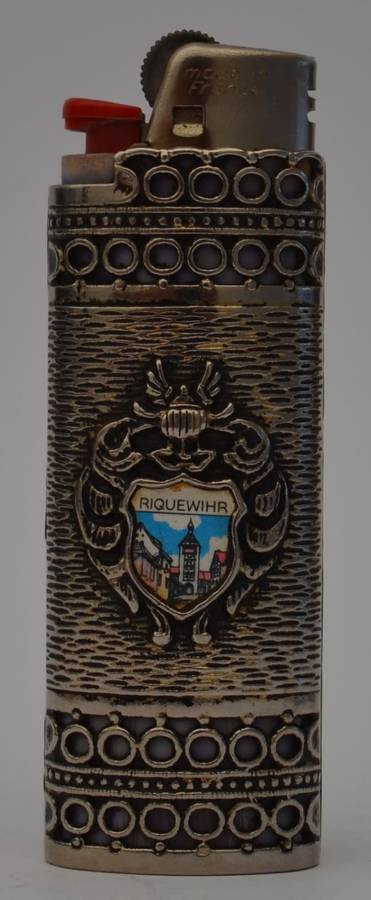 Vintage lighter, working as per photo