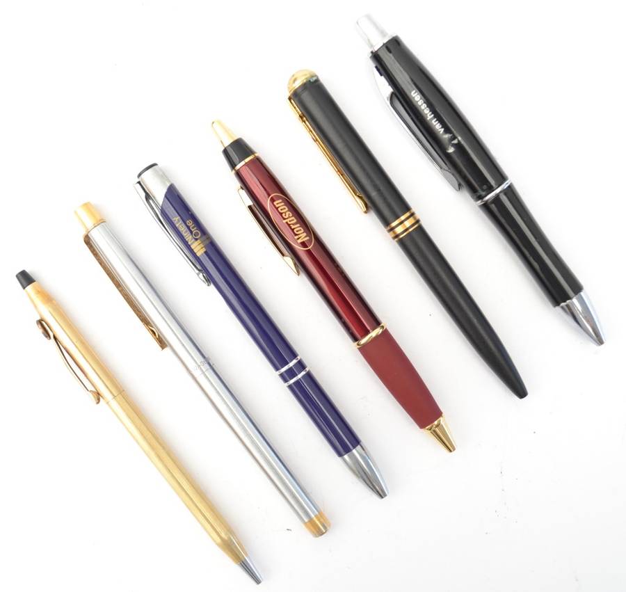 Lot of 6 assorted pens as per photo