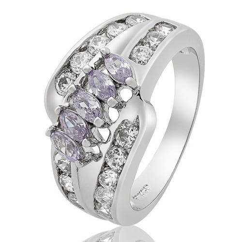 **STUNNING WHITE GOLD PEAR CUT TANZANITE RING**