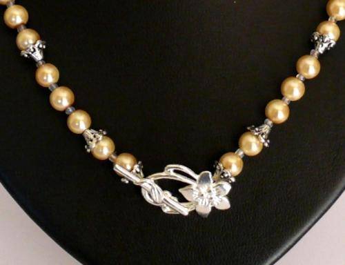 pearl necklace