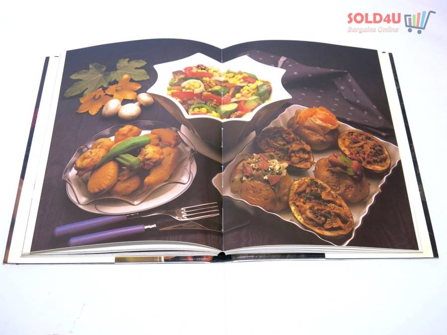 The Complete Vegetarian Cookbook by Janet Hunt