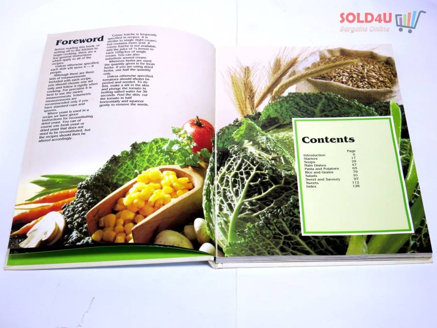 All Colour Vegetarian Recipes by Christopher Conil