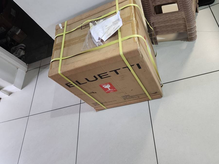 BLUETTI AC200 MAX 2200w PORTABLE POWER STATION