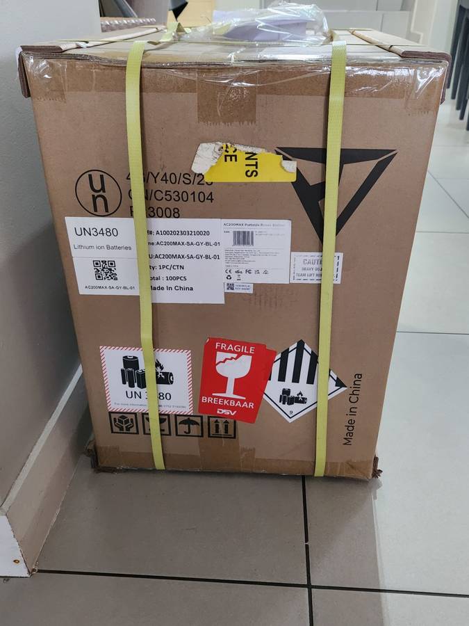 BLUETTI AC200 MAX 2200w PORTABLE POWER STATION