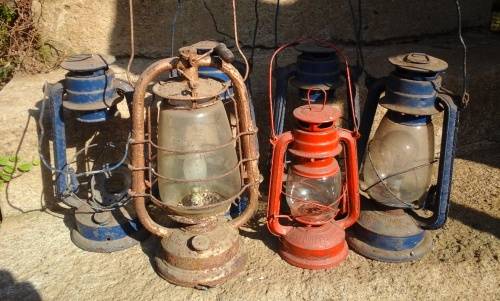 old Lanterns - one bid takes the lot