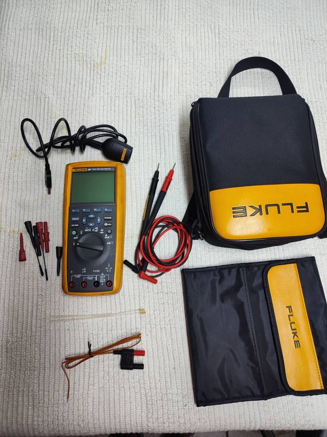 Fluke 287 True RMS Multimeter with logging functionality