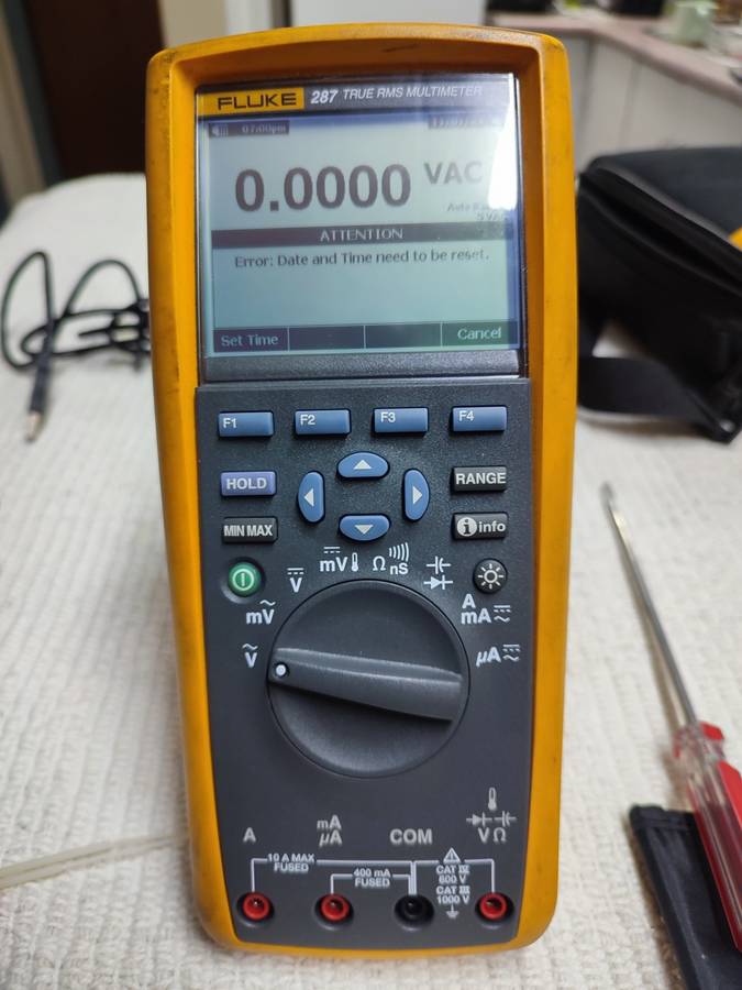 Fluke 287 True RMS Multimeter with logging functionality