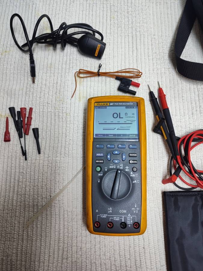 Fluke 287 True RMS Multimeter with logging functionality